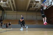 Unga Stars redo för SBL-premiär