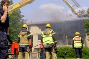 Kraftig brand i flerfamiljshus i Arboga Kraftig brand i flerfamiljshus i Arboga